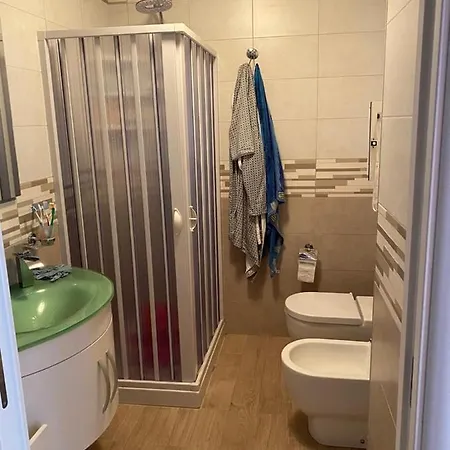 Casa Vacanze A Дом отдыха Вьесте